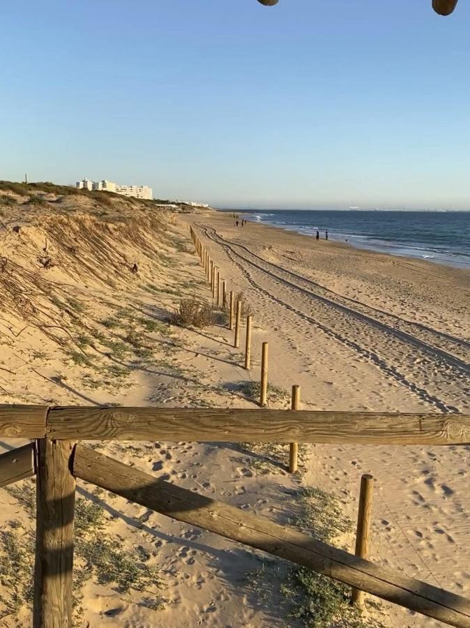 La Costilla centro y playa Rota Exterior foto